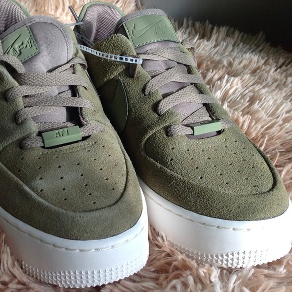 nike air force 1 sage low olive aura